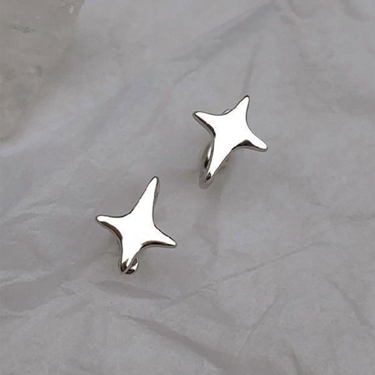 Chic Star Ear Gripper Ear Bone Cuff Unique No Piercing Ear Clip for Fashionistas