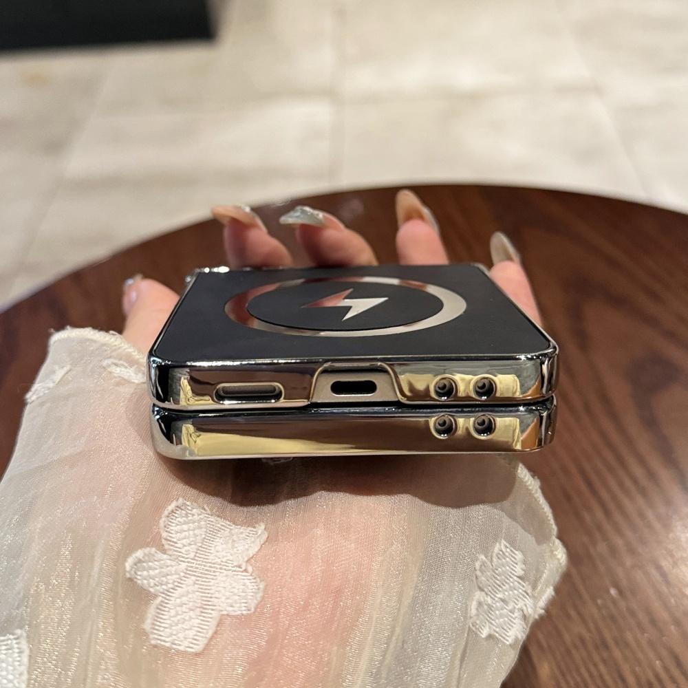 Luxury Plating Magnetic Matte Leather Case For Samsung Galaxy Z Flip 8 Ultra 7 6 5 4 3 Wireless Charging Soft Shockproof Cover
