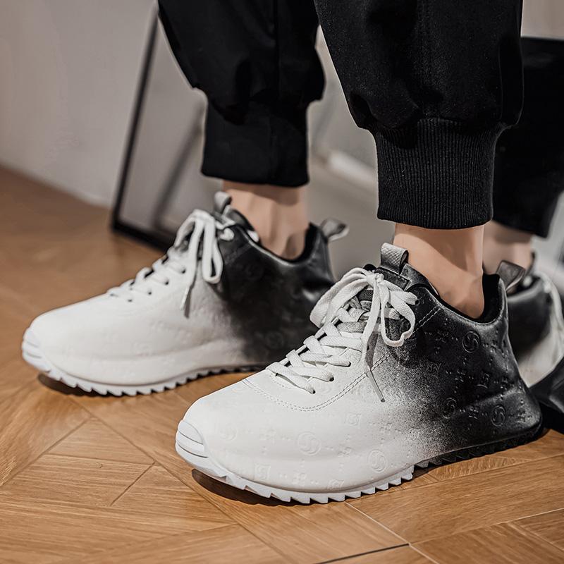 Herren Freizeit-Sportschuhe sind leicht, bequem, bedruckt, trendig, vielseitig und einfach zum Streetstyle zu kombinieren.