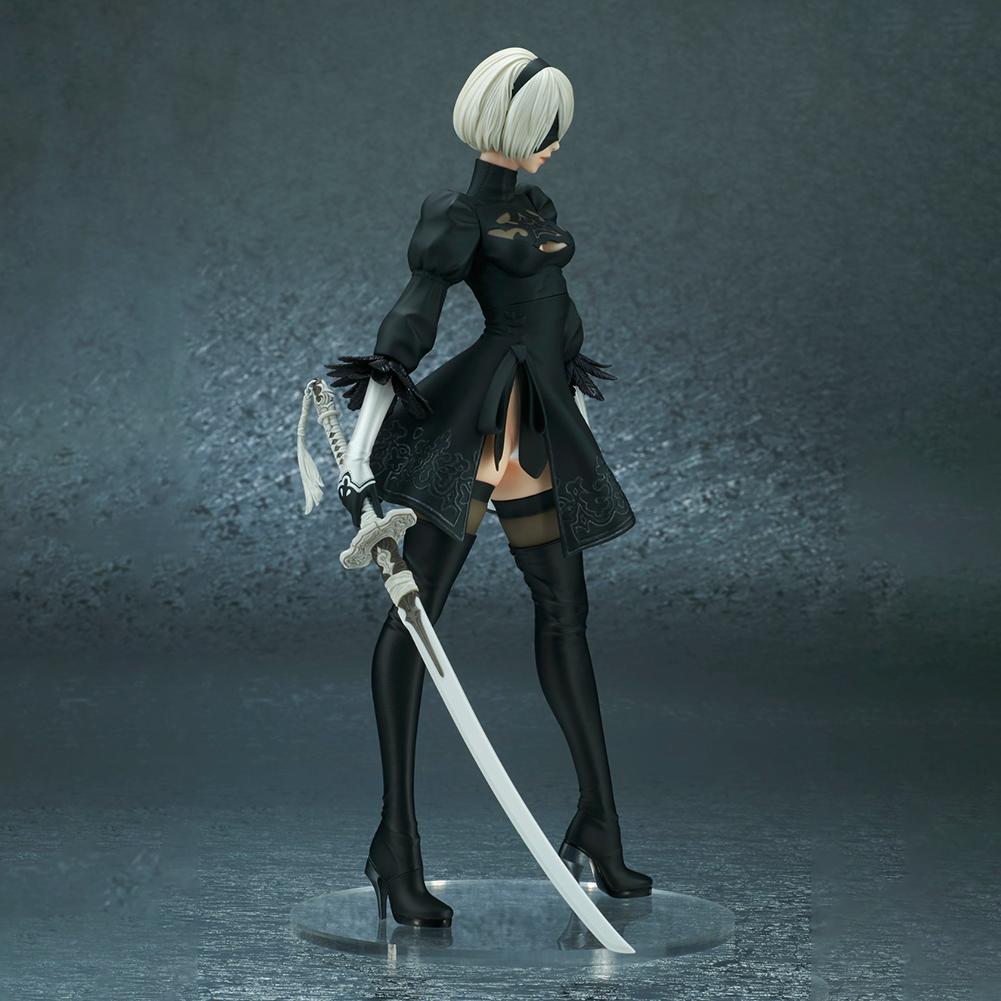 Anime Figur NieR 2B 28cm stehende Haltung Messer schwingendes Ornament sammelwürdige Modelle hübsche Schwester Action Figur Geschenke
