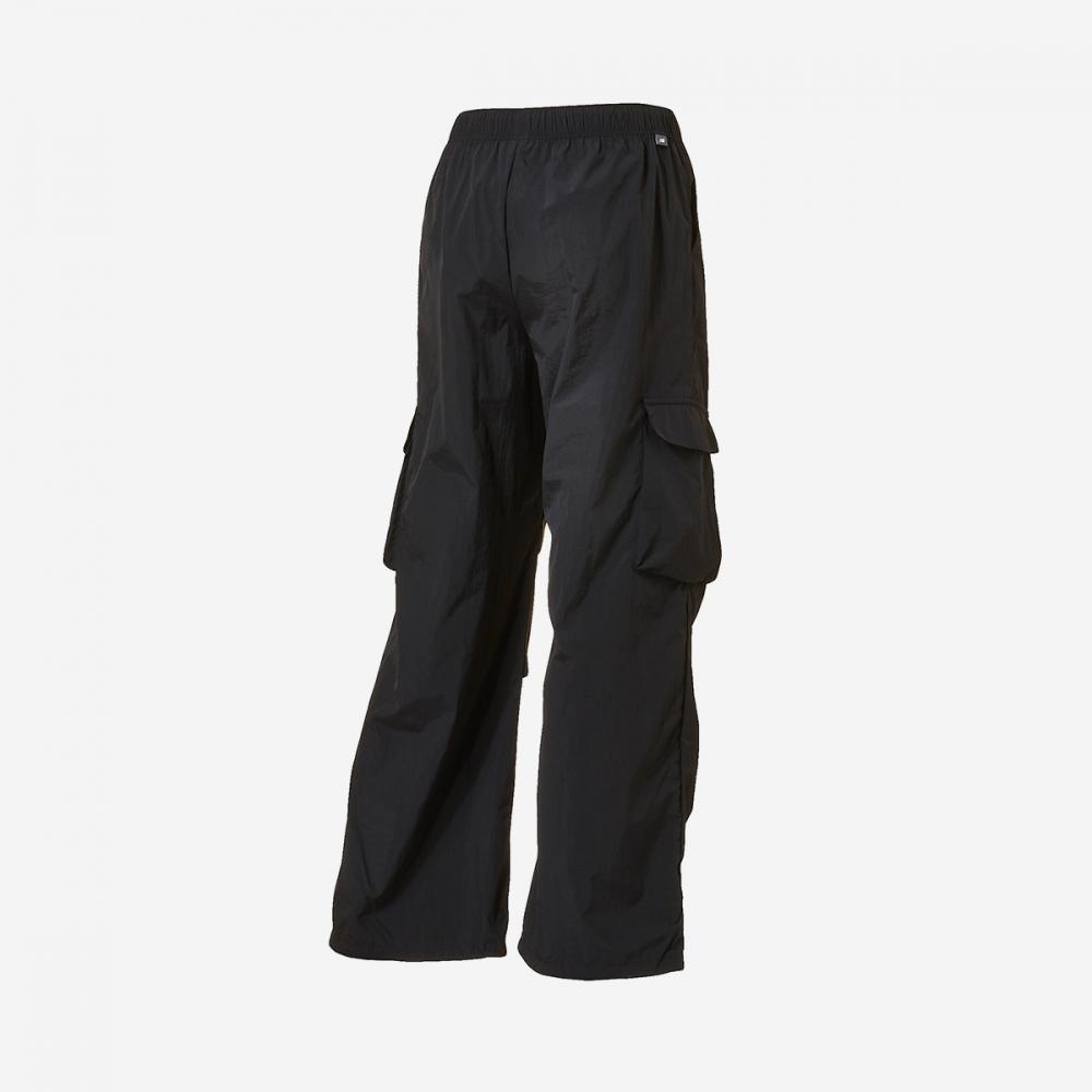 New Balance Women S Nylon Wide Cargo pantS nbnte4S062   19  Black