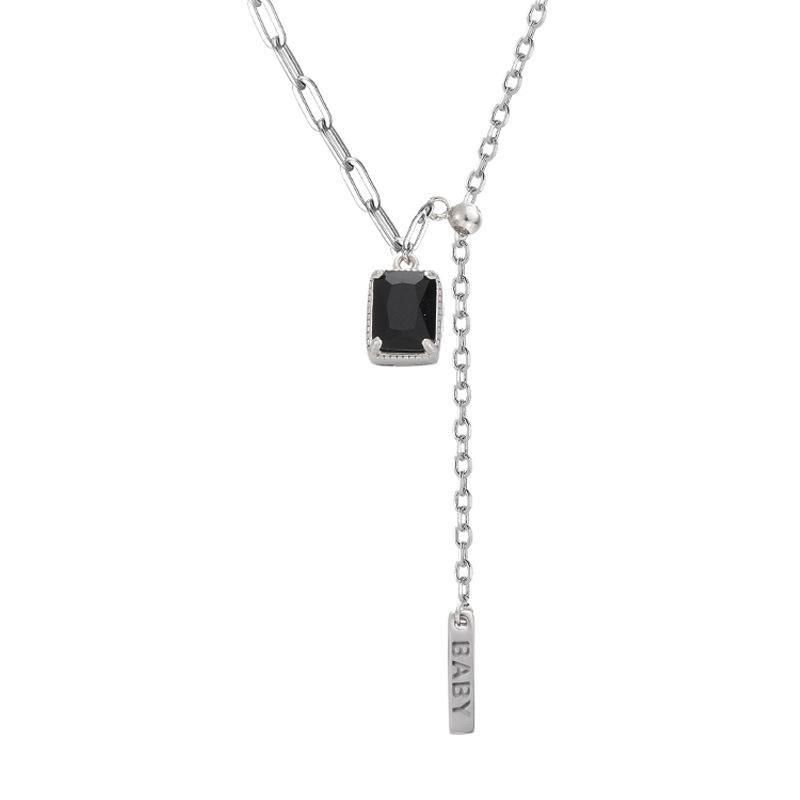 Black Diamond Square Pendant Tassel Necklace - Stylish Women's Luxury Design, Versatile Clavicle Chain Gift for Girlfriend.