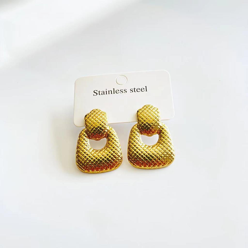 Trendy Personality  Irregular Geometric Heart Shaped Drop Stud Earrings 18 K Gold Plated Stainless Steel Earrings for Woman