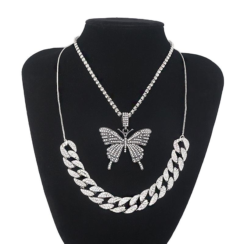 Fashion Creative Rhinestone Butterfly Perfume Keychain Hip Hop Cuban Necklace No. 5 Pendant for Women Elegant Holiday Jewelry