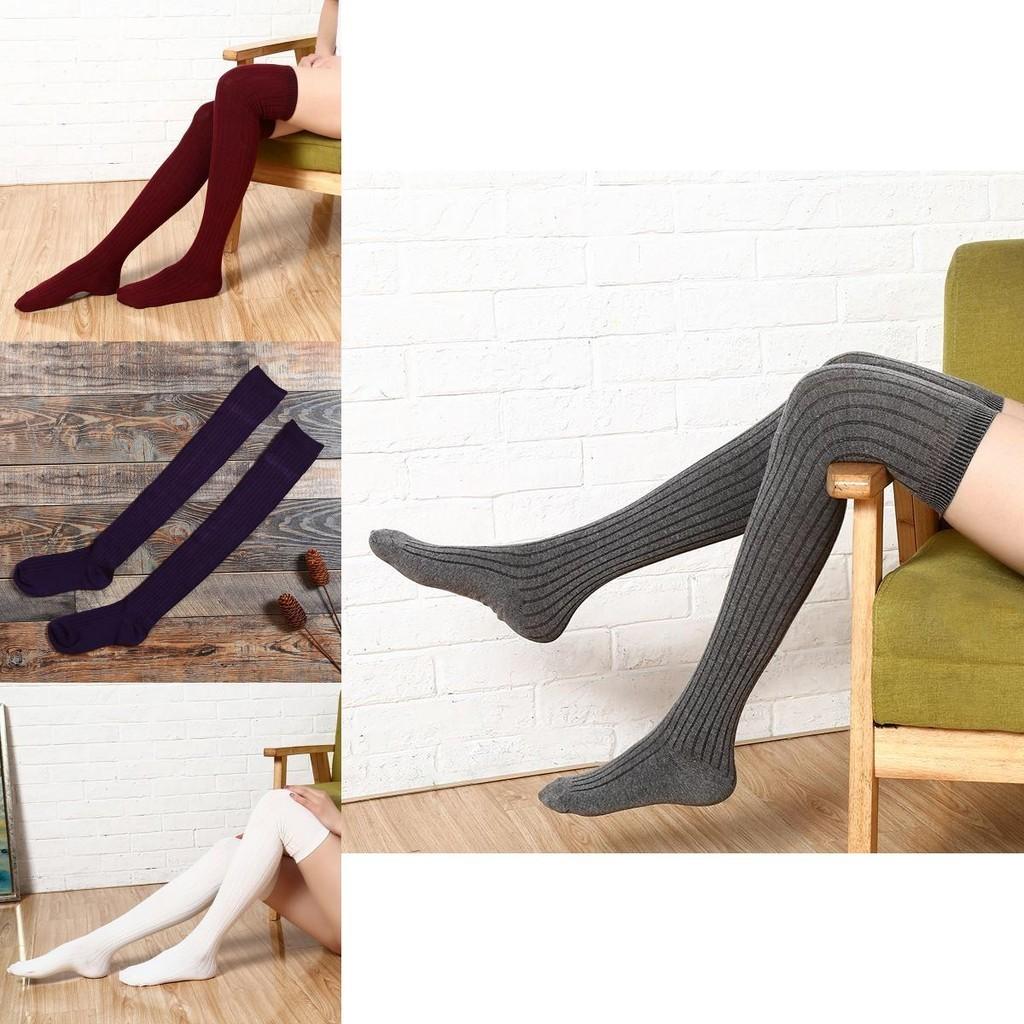 Gemütliche Damen Langsocken für Herbst und Winter in stilvollem gestricktem Streifendesign