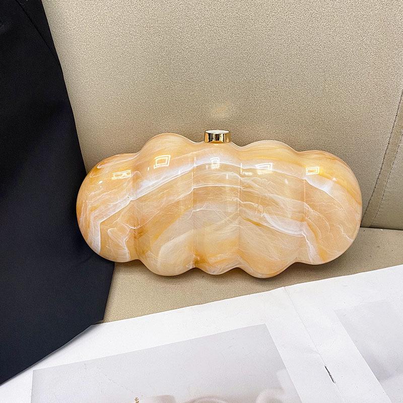 

«Французская мраморная акриловая сумка через плечо с дизайном подушки» светло-желтого
