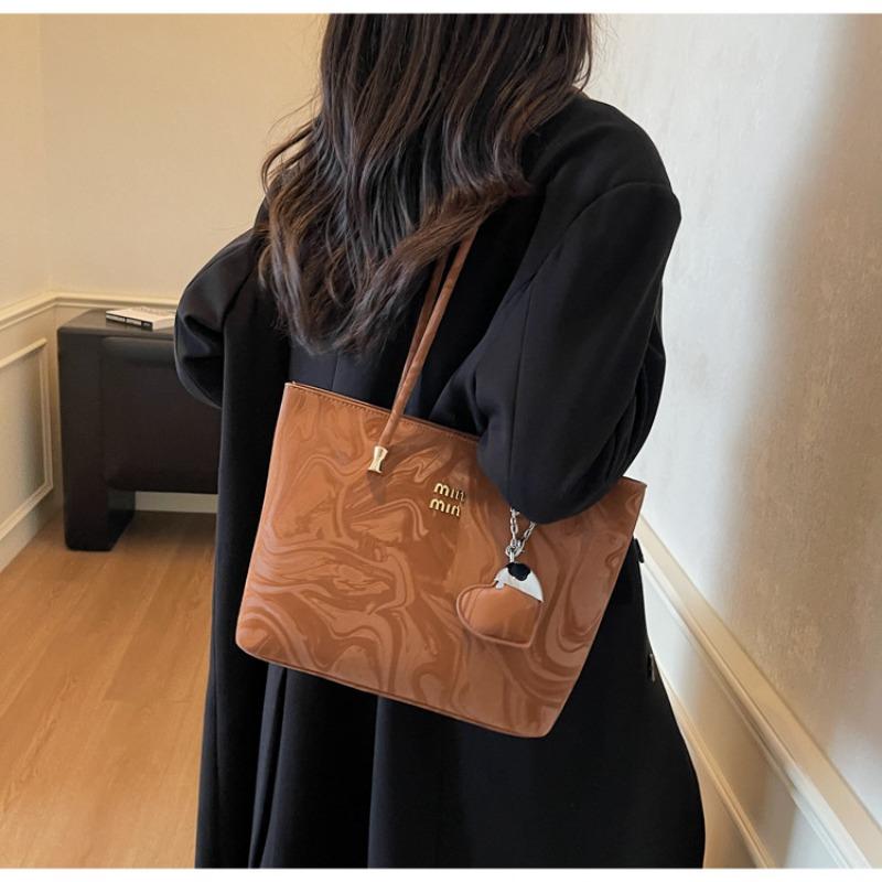 Premium textured bag women's large-capacity new autumn and winter versatile simple shoulder bag commuter tote bag