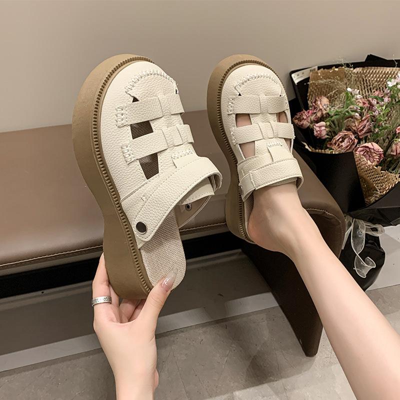 Thick-soled two-wear hollowed-out bag head sandals for women's 2025 summer new hole pig cage Mori Roman half slippers outside