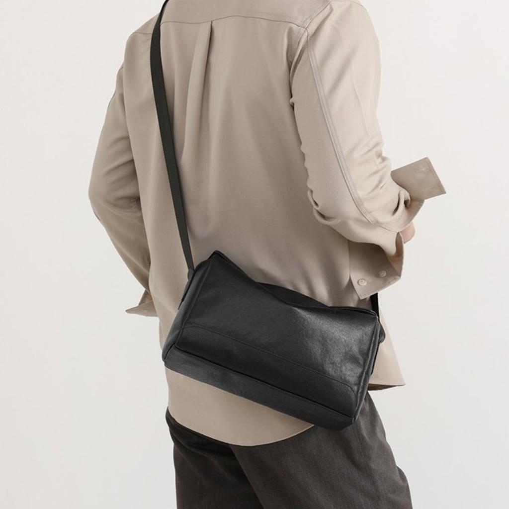 Crossbody Bag Unisex Leather Adjustable Strap Stitched Detail Daily Commute