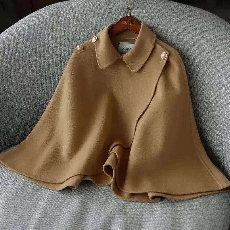 Cape Shawl Dámské Retro Britský styl Klopový límec Tlačítko Design Jednobarevné Slovo Volný Kabát bez rukávů Jaro Podzim