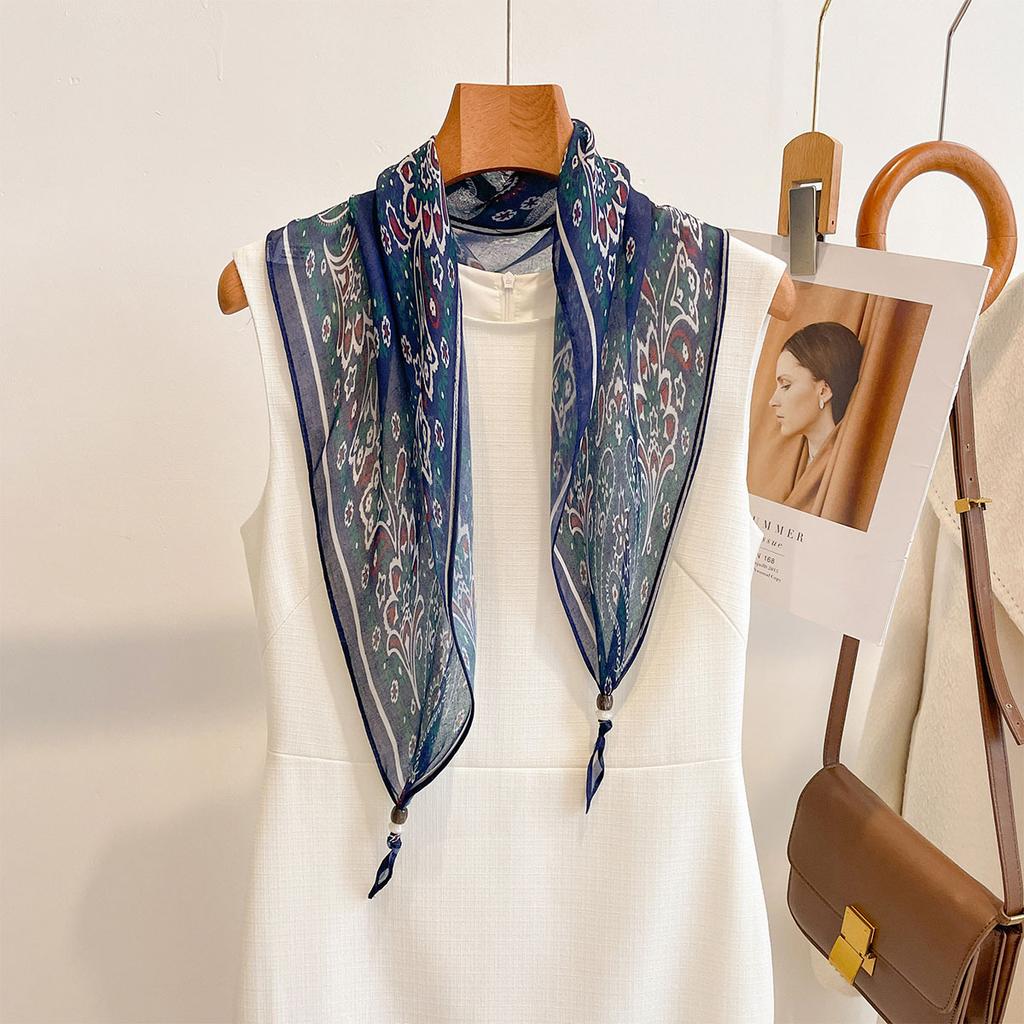 Retro rhombus cashew silk scarf women's niche neck high-end fashion neck accessories silk scarf small scarf headband