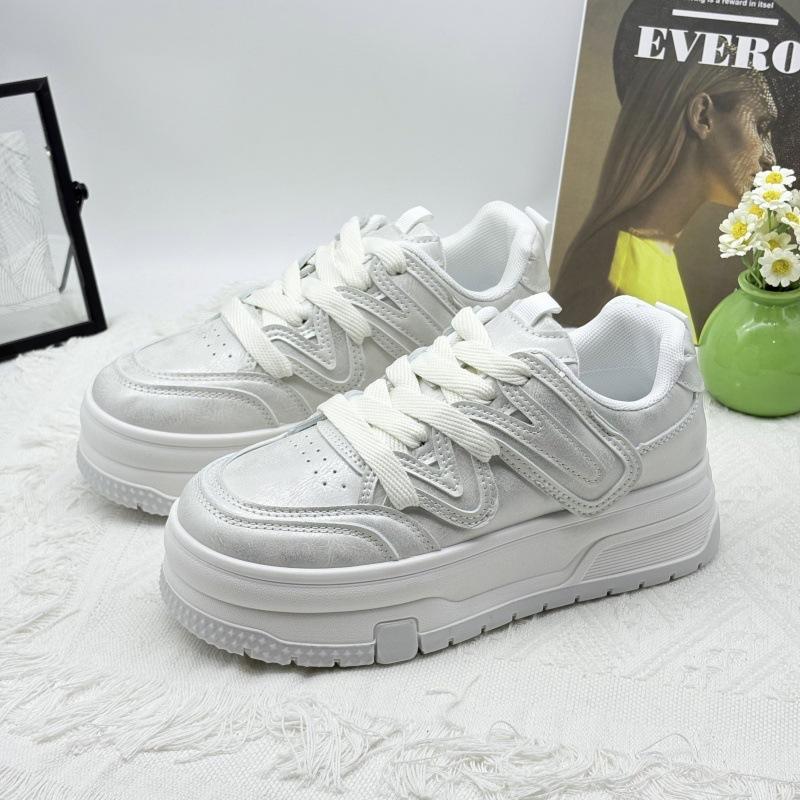 

2025 ранняя весна трендовая мода толстая подошва обувь на платформе увеличивающая рост мягкая подошва универсальная женская обувь носить мягкая кожа спорт и отдых 40