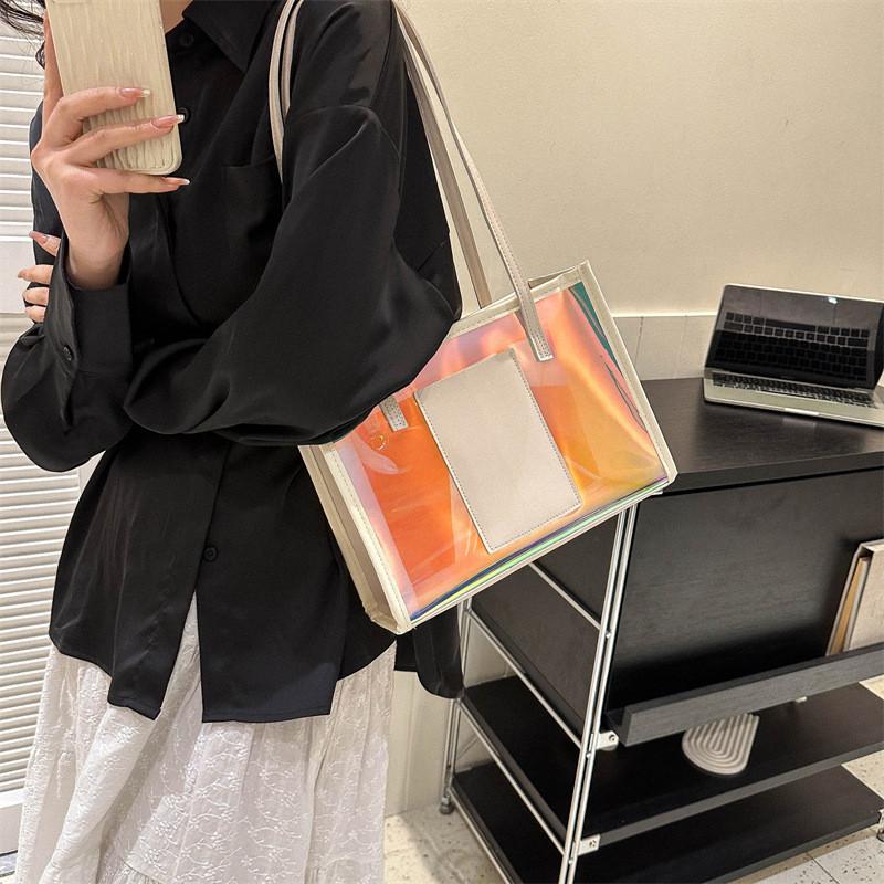 Chic Minimalist Large Capacity Tote Bag For Trendy Women Ideal For Everyday Use