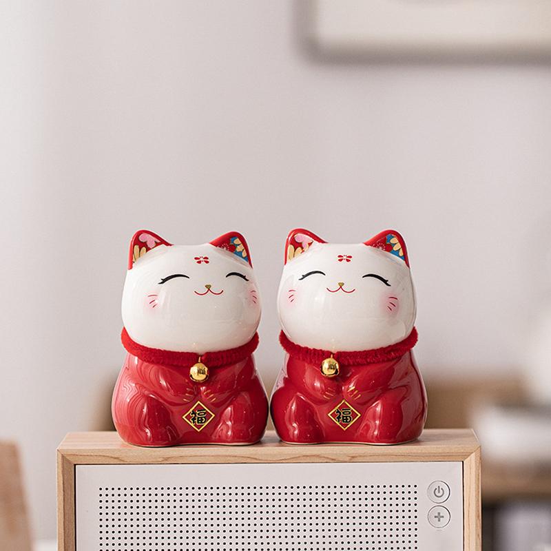 4 Inch Red Ceramic Lucky Cat Ornament Porcelain Fortune Cat Blessing Maneki Neko Desktop Decoration Figurine