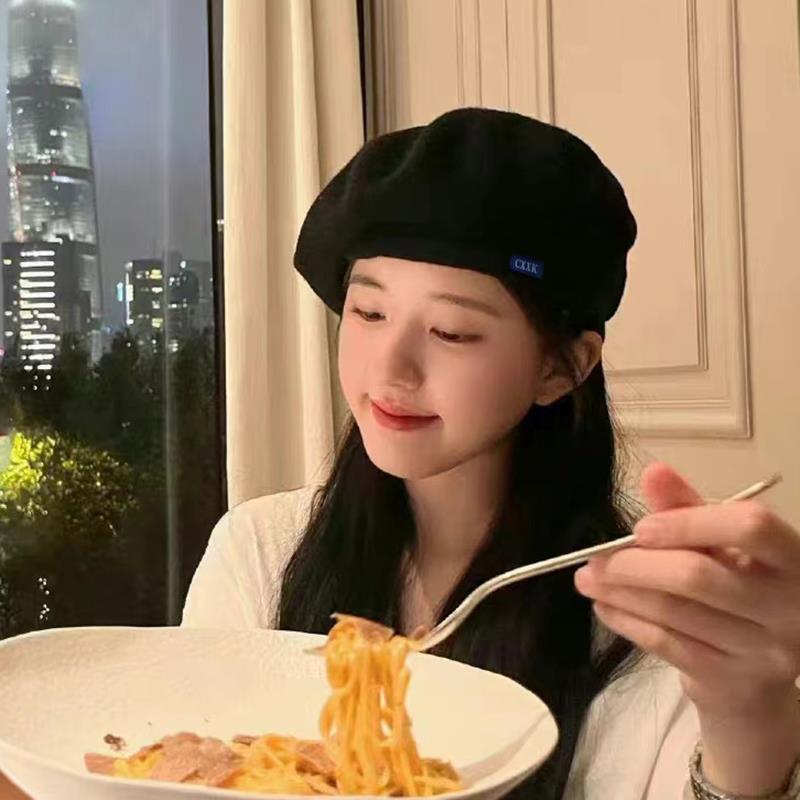 

Zhao Ruth Beret Female Spring and Autumn Letters Big Head Circumference Show Face Small Bud Hat Fashion Versatile Painter Hat Adult (56-58cm) чорний