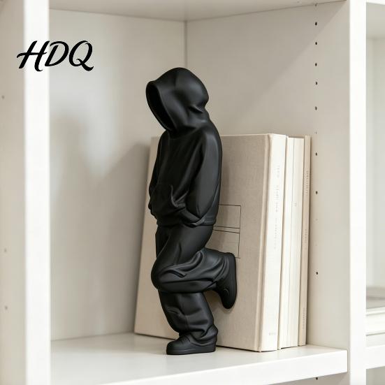 Home Office Decor Thinker Figurine 3D Printed Sweatsuit Man Statue for Eco-friendly Gift Idea Desk Bookshelf Decor Collectible Ornaments Men