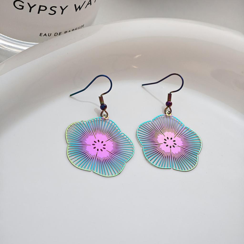 Retro Symphony Feather Hollow Earrings Female, Bohemian Ethnic Style Light Luxury High Sense Fashion Ear Hook