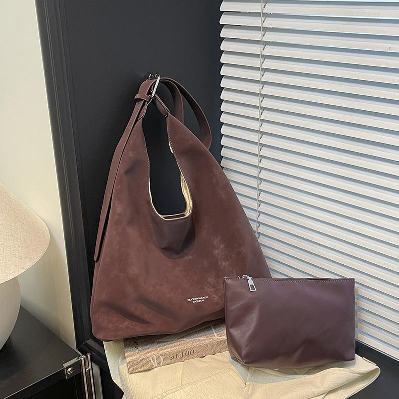 

Versatile popular large-capacity tote bag women s fashion simple mother and child shoulder bag retro commuter portable underarm bag красный