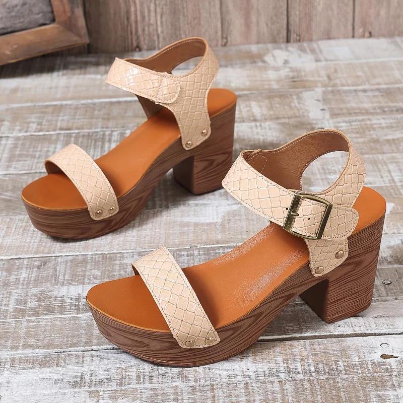 Fashion High Quality Lady Shoes 2024 New Fashion Buckle Women's Sandals Light Casual Platform Sandalias Plus Size 43 Summer Female Shoes