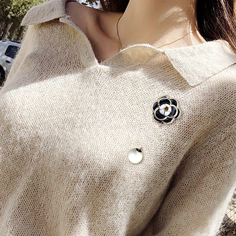 New Fashion Sweater Brooch Rose Flower Corsage Camellia Long Needle Pin Girl Women Shawl Shirt Collar Brooch Pins Accessories