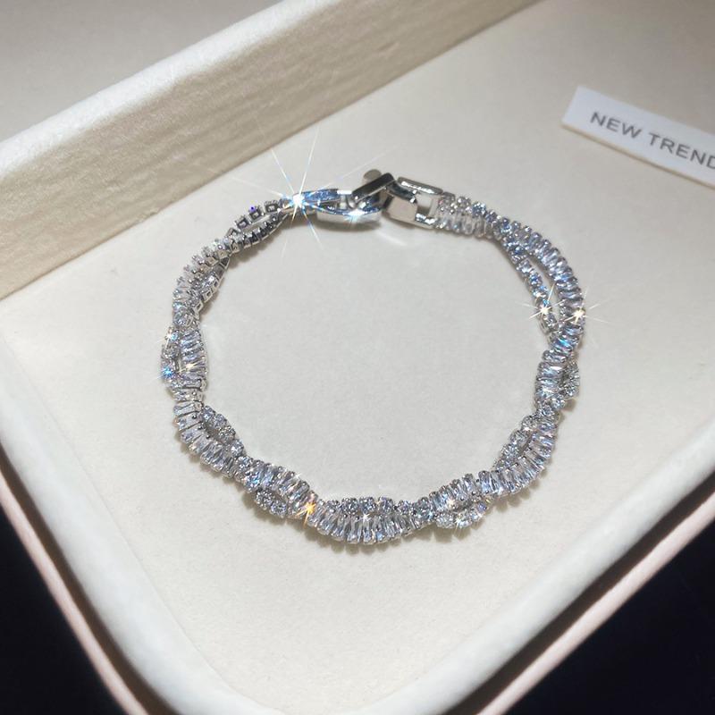 K real gold electroplated zircon geometric twist bracelet light luxury high-end bracelet exquisite simple jewelry women