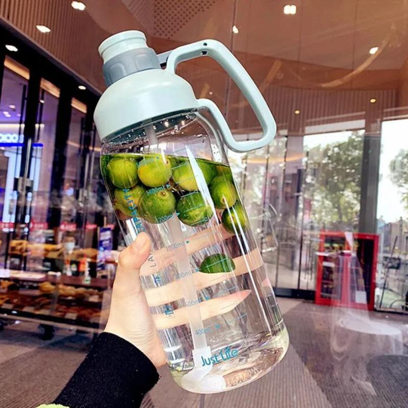 1.8L Plastic Large Capacity BPA Free Water Bottle with Straw Outdoor Sports Bottles with Lid Hiking Camping Bottle
