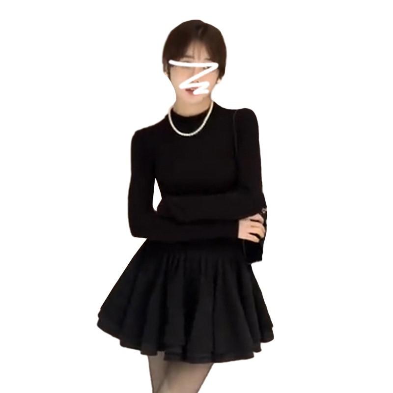 Small Black Knitted Dress, New Autumn and Winter Women's Clothing, with a Bottom Skirt Inside.