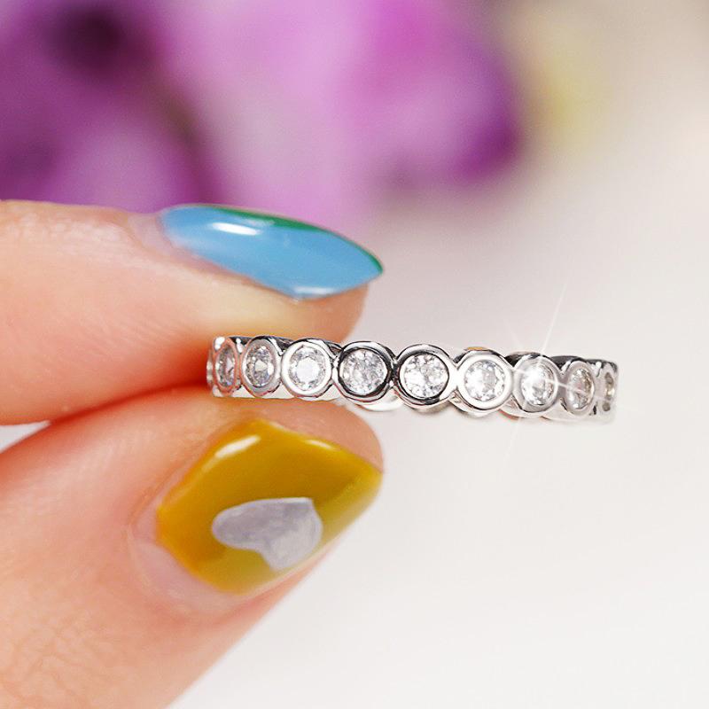 Huitan Exquisite Cubic Zirconia Rings for Women Full Paved Round CZ  Color Fashion Promise Rings Versatile Girls Jewelry