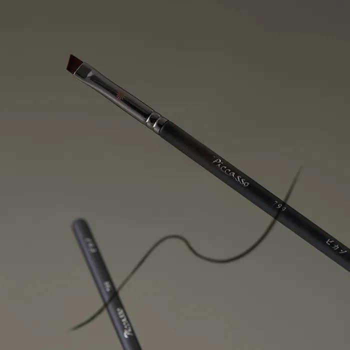 

799 Подводка для глаз Edge