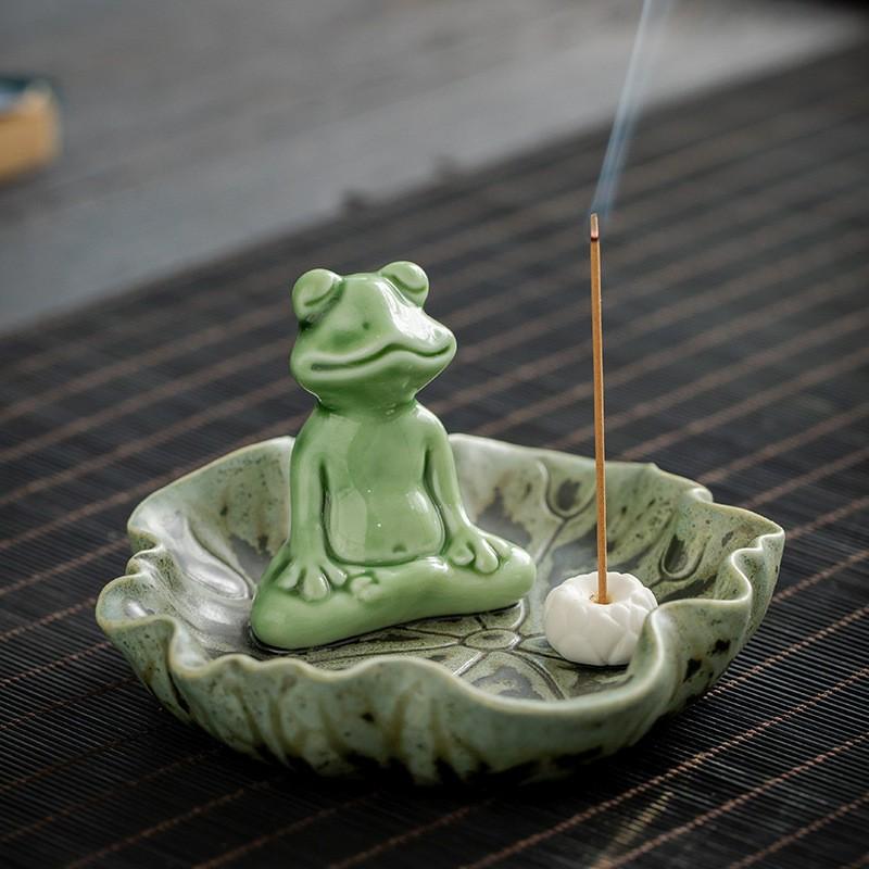 Ceramic Frog Figurines European Style Garden Fish Tank Decor Creative Craft Ornaments