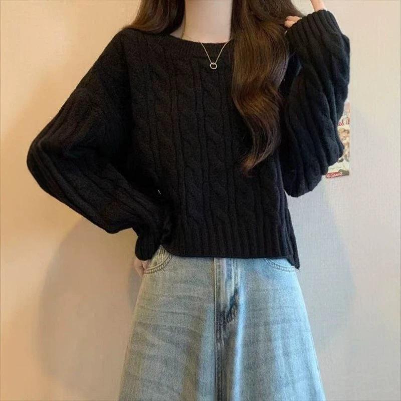 2026 Autumn/Winter Women's Round Neck Cable Knit Fluffy Sweater Coat