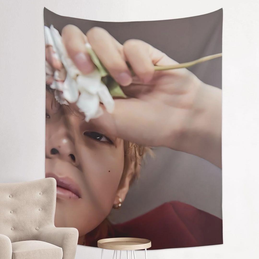 

[ИСПОЛЬЗОВАННЫЙ] BTS Tapestry Reve Taehyung VV