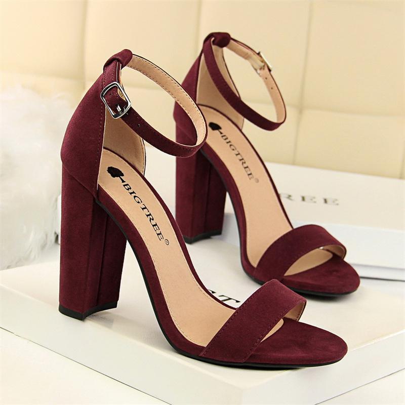 Mode Sommer Mode Schlicht Klassisch Damen Wildleder Offene Zehen Hohe Absätze Sandalen Gelb Gladiator Quadratische Absätze Plateau Schuhe