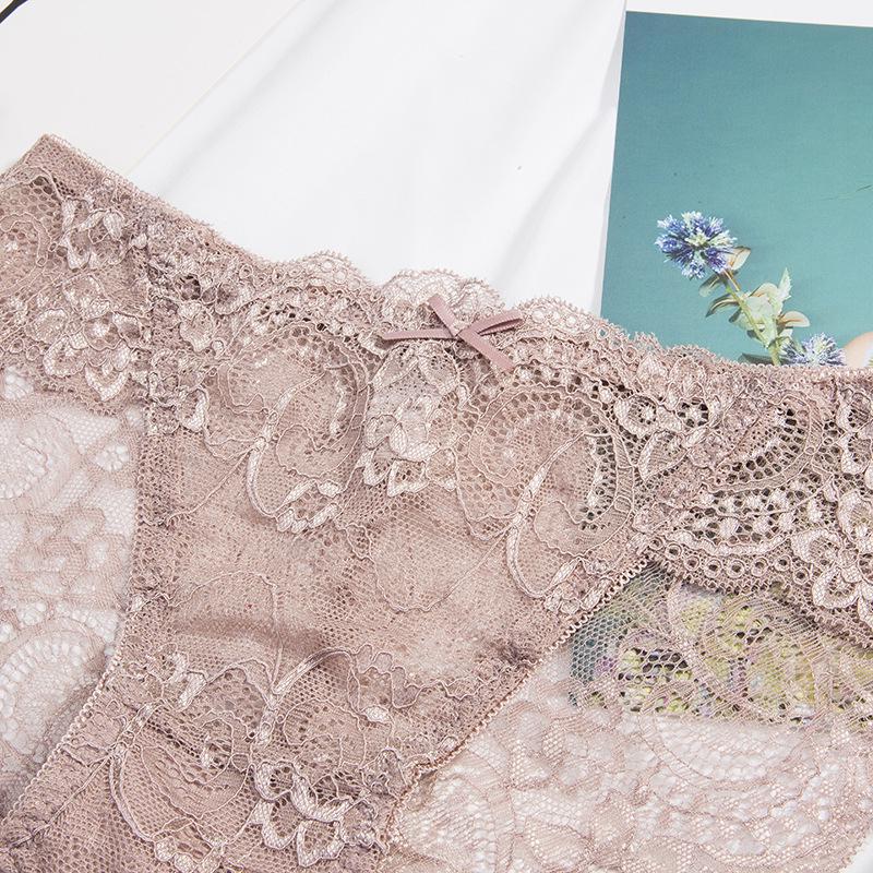 Low-Waist Seamless Lace Women's Triangle Panties with Breathable Pure Cotton Antibacterial Crotch