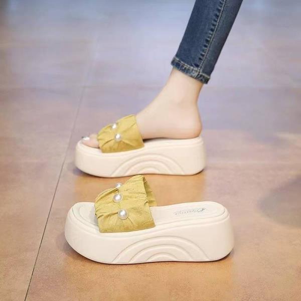 Mode Hauspantoffeln Plateauschuhe Slipers Damen Luxus Pantoletten Schiefer Weiblich Strand 2025 Designer Sabot Mode Hausschuhe Freizeitschuhe S