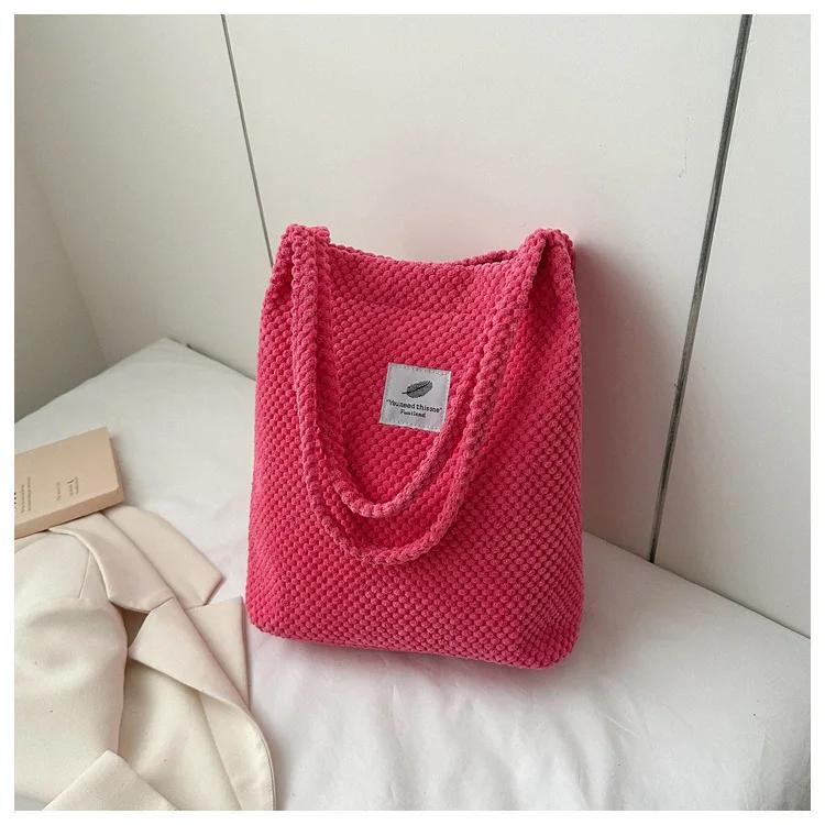 Fashion Tote Bag for Women's Commuting Shoulder Bag Retro Plush New Women's Bag Personalized Handbag