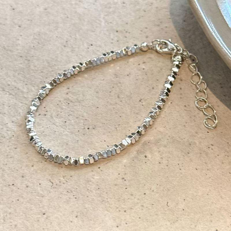 Baroque Pearl Drawstring Bracelet: Women's Light Luxury, Irregular Design, Exquisite Handcrafted Jewelry.
