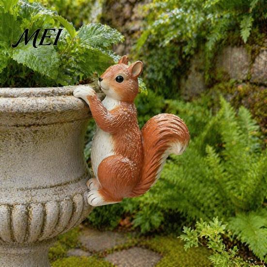 Lifelike Squirrel Sculpture Planter Climber Statue, Cute Sculpture, Resin Waterproof Craft Small Animal Figurine for Plant Pot Edge Decoration