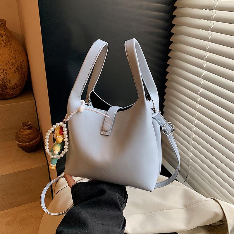 Premium Texture Fashionable Simple Handbag Women's 2025 Summer New Niche Messenger Bucket Bag