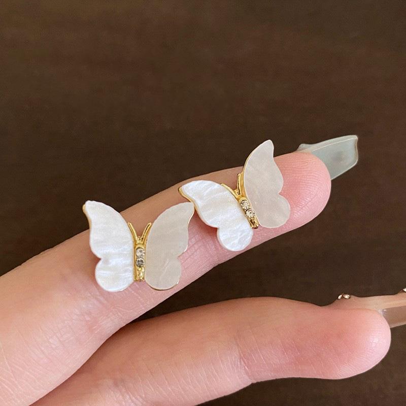 Simple Zircon Butterfly Earrings Light Luxury High-end Stud Earrings Temperament Fashionable Sweet Pearl Earrings Women