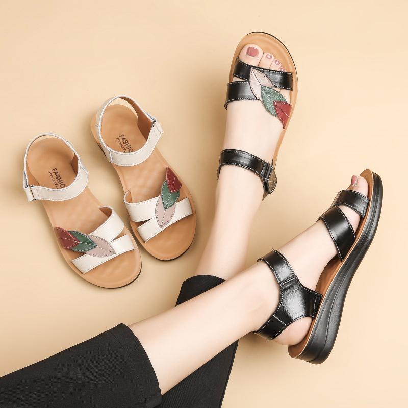 Zomerschoenen 2026 Dames Leren Sandalen Plat Casual Moeder Schoenen Zomer Vakantie Schoenen Comfortabel Zwart Beige Grote Maten 42