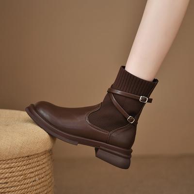 Martin Stiefel Damen 2024 neue Herbst- und Winter-Einzelstiefel beliebte kurze Stiefel elastische Sockenstiefel dicker Absatz dünne Stiefel koreanische Version kleiner Knöchel
