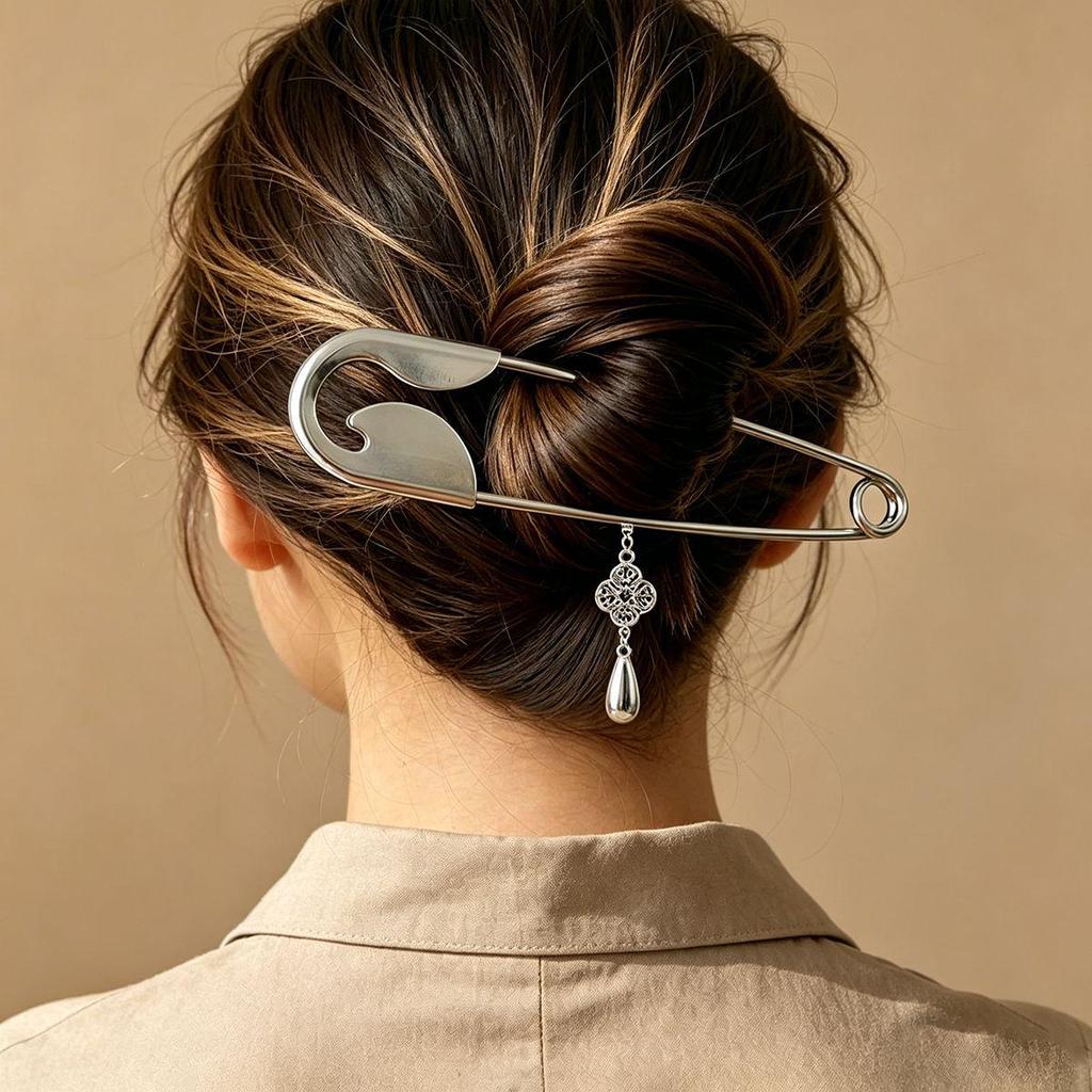 Stylish Large Silver Hair Brooch: Creative Metal Claw Clip for Thick Hair