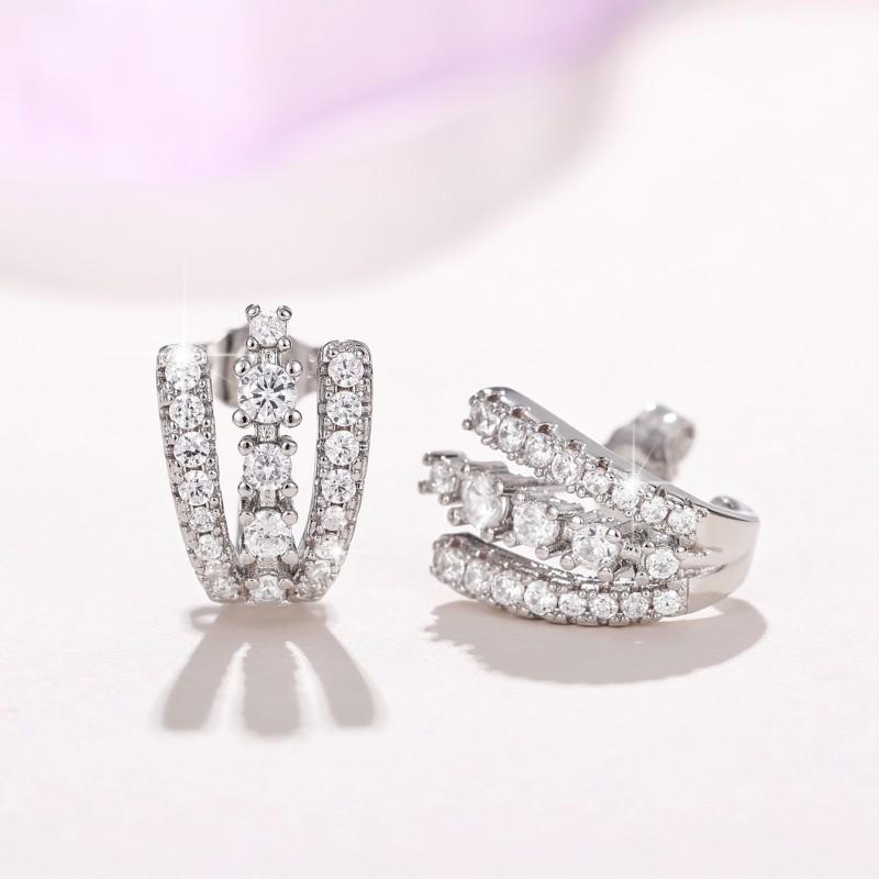 

CAOSHI Stylish Female Silver Color Stud Earrings Women Daily Party Accessories with Shiny Crystal Trendy Lady Chic Jewelry Gift