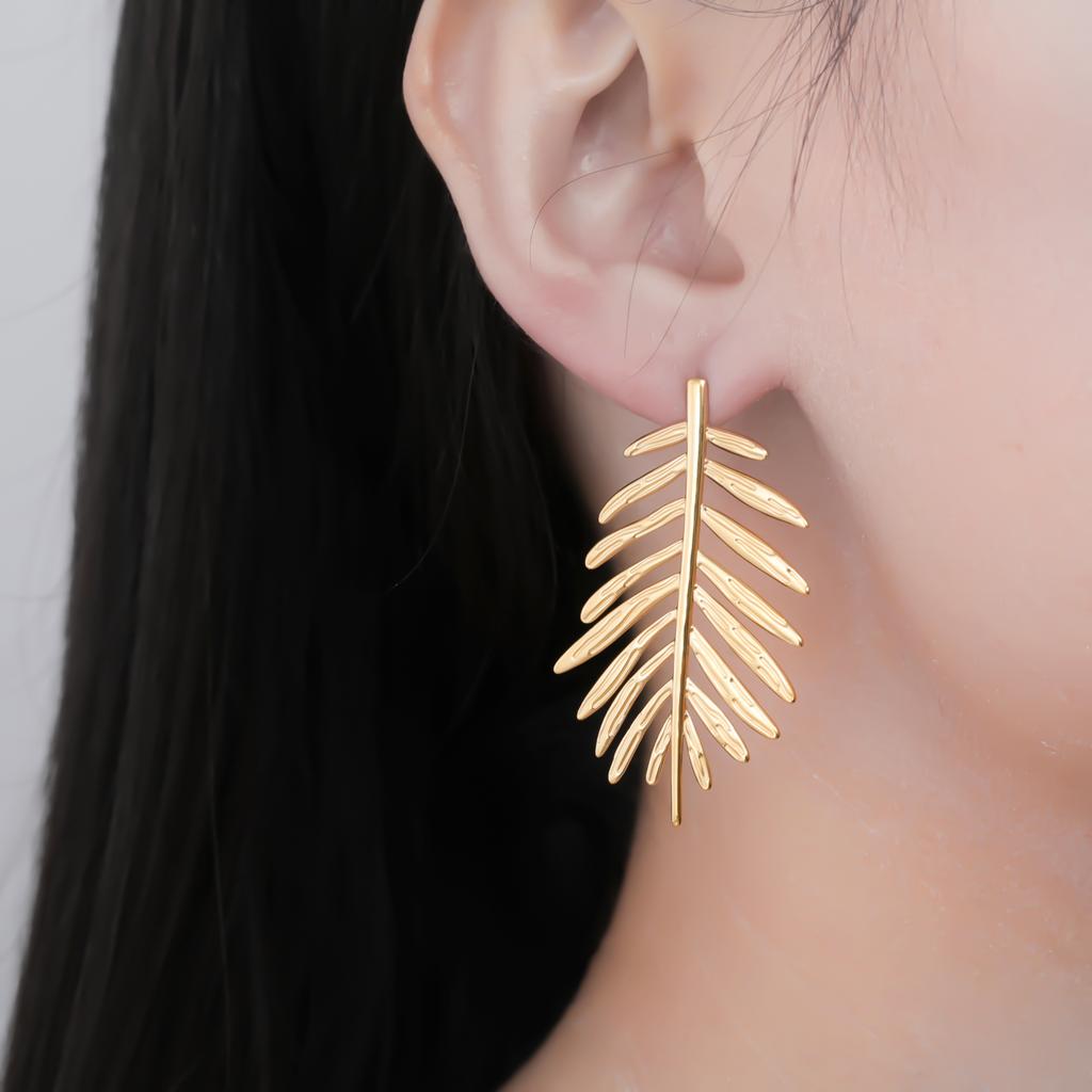 Cazador Exaggerated Leaves Stud Earrings Gold Color Stainless Steel Waterproof Earrings for Women Jewelry Party Birthday Gift