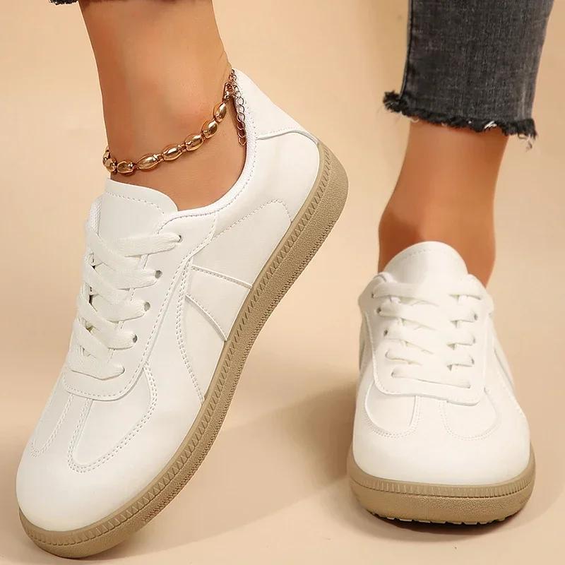 Lightweight Comfort Flat Shoes for Women 2025 Autumn Thick Sole Lace Up Sneakers Woman Breathable Non Slip Platform Casual Shoes