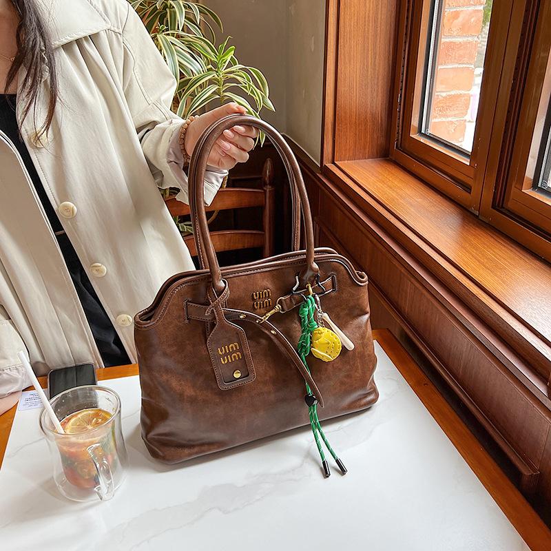 Large Capacity Bag Women's New Fashion Handbag Versatile Commuter Tote Bag