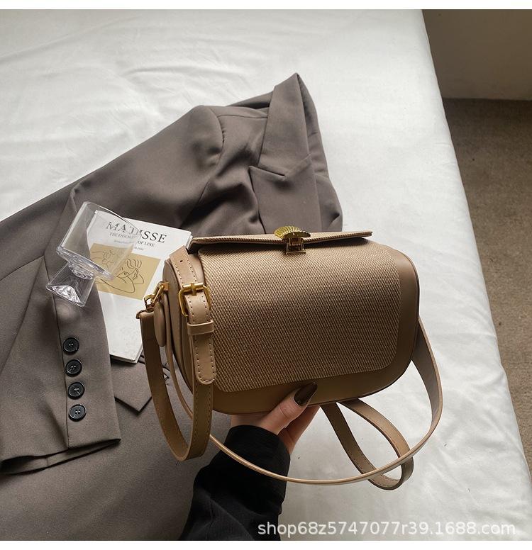 

Internet celebrity box women s bag 2025 new Korean version small square bag niche design underarm contrasting color portable underarm bag хаки