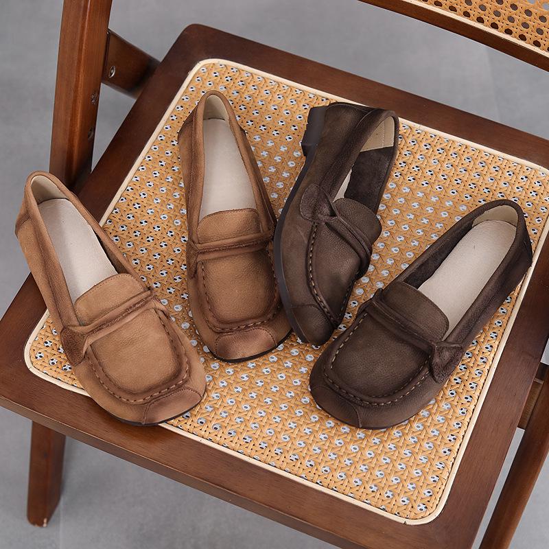 Autumn Women's Soft Sole Genuine Leather Flat Shoes - Comfortable for Pregnant Mothers