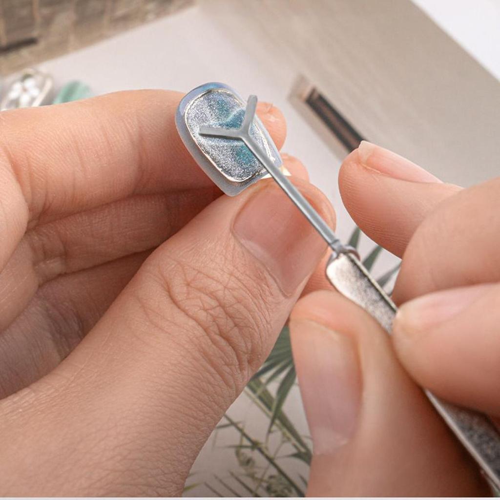 Magnet for Nails Y-Shaped Kitten Eye Nail Magnet Home Salon Studio Manicure Gears Fingernails Polish Art Solution for Beginners